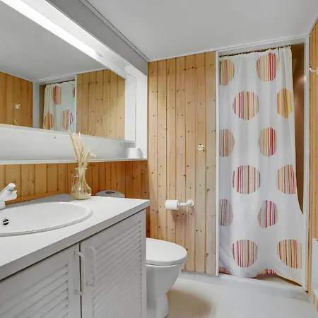 Holiday home 4 Bedroom Cozy In Hvide Sande