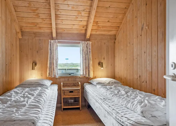 Casa vacanze 4 Bedroom Cozy In Hvide Sande *
