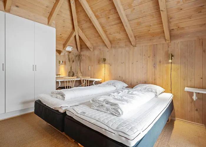 4 Bedroom Cozy In Hvide Sande Havrvig