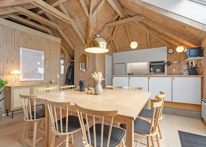 Casa vacanze 4 Bedroom Cozy In Hvide Sande *